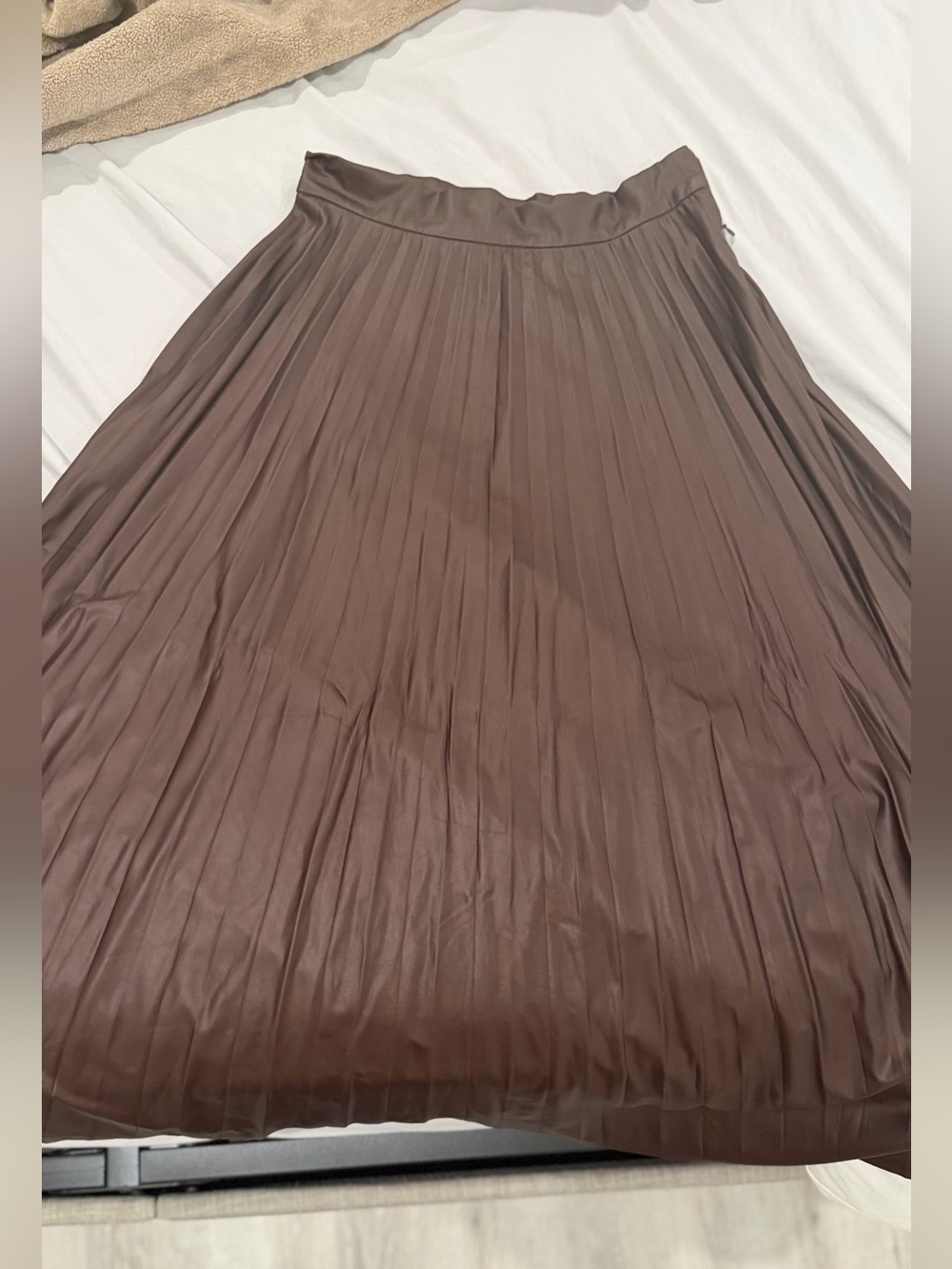 Zara Pleated Skirt in Deep Brown